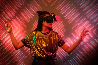 AI Fashion Trends vs Human Insight: Who Leads Fashion Forecasting in the Fashion Industry?