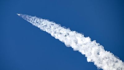 Musk's SpaceX set to make biggest-ever initial public offering on Wall Street