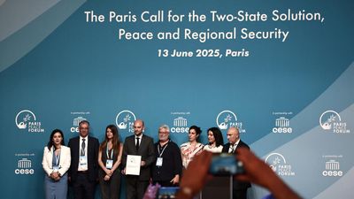 Israeli and Palestinian groups urge action on two-state solution in Paris