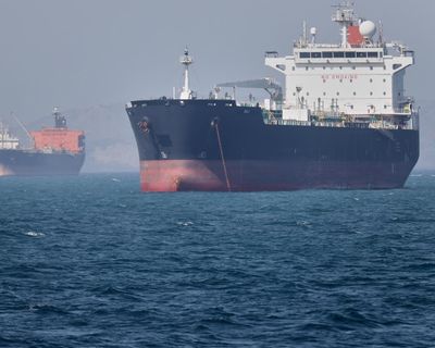 Has the US really carried out a secret mission to get oil through Hormuz?