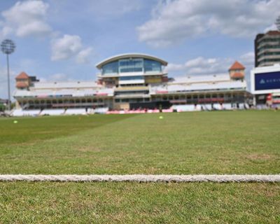 Cox leaves Leicestershire reeling, Kent collapse at Lancashire: county cricket, day one – as it happened