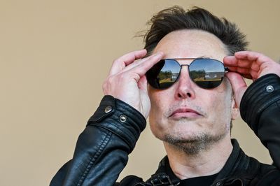 When SpaceX starts trading, some 'shareholders' will discover they own nothing at all