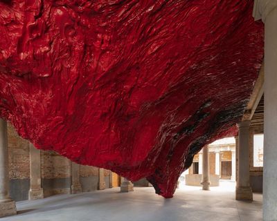 Kapoor’s sublime spectacle, Hepworth’s sculpture sings and Hockney passes away – the week in art