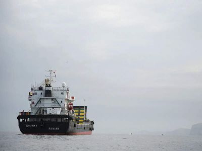 Iran insists on nuclear enrichment and control over Strait of Hormuz under any deal with US