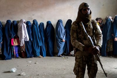 MSF says one of its staff was among women detained in Afghanistan for violating dress code rules