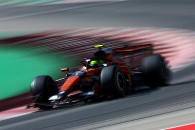 F1 Barcelona GP: Lando Norris edges 0.009s clear of George Russell