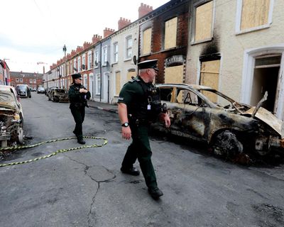 Number of arrests after riots in Northern Ireland rises to 19