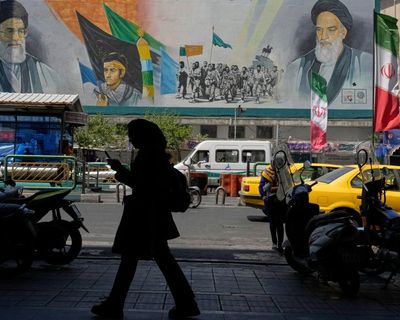 US-Iran peace deal remains elusive as Trump and Tehran trade conflicting claims