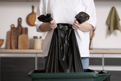 7 Things You Should Never Throw in the Household Trash