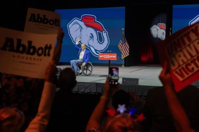 At GOP convention, Abbott vows to “demolish” Democrats, calls for crackdown on H-1B visas and Sharia law