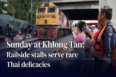Sunday at Khlong Tan: Railside stalls serve rare Thai delicacies