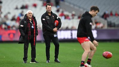 Bombers coach saga: Solomon responds to latest twist