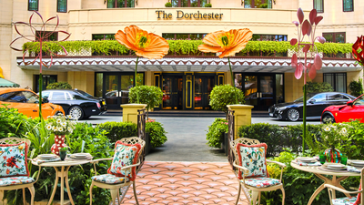 The Dorchester Hotel's 'Summer Garden' Is My Outdoor Dining Inspiration This Season — Here's How to Steal Its Look