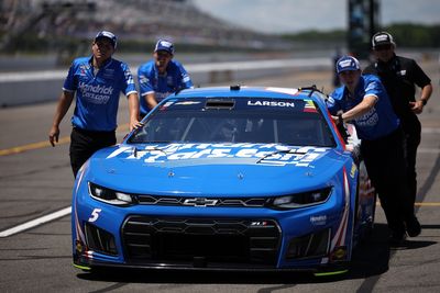 Car chief and engineer ejected after Larson and Dye fail NASCAR inspection twice