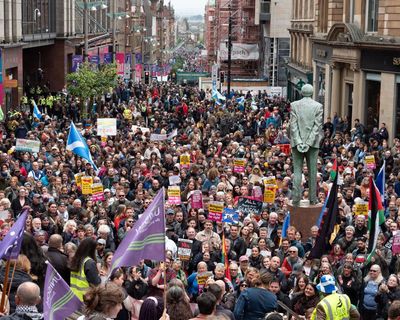 Far-right and anti-racist protesters clash in UK cities after Belfast riots
