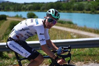 Paul Seixas crashes on stage seven of Tour Auvergne-Rhône-Alpes