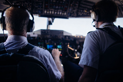 Pilot Nearly Blinded by White House UFC Lights He Described as '10 Times Worse Than a Laser'