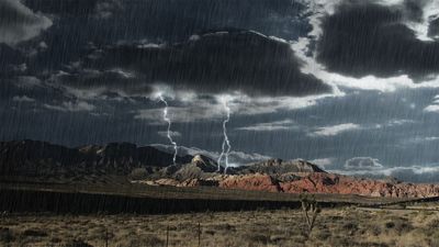 When most photographers go indoors, the real magic begins outside – Pro tips for shooting storms, fog and night skies