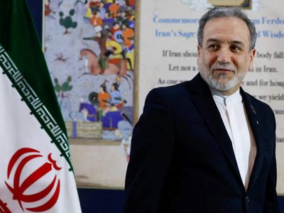 Protest erupts in Iran against Araghchi over prospective US peace deal