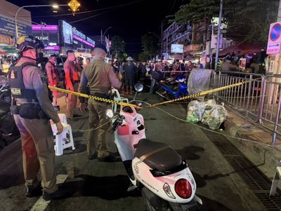 Policeman kills taxi motorcyclist, wounds 2 others, in dispute over fare