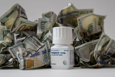 Middle-aged adults taking GLP-1s for obesity can save $192K+ on lifetime medical costs, more if they don’t have college degrees, new study finds