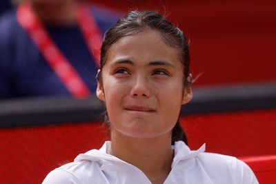 Queen’s final LIVE: Emma Raducanu beaten by Donna Vekic after bidding for first title since US Open