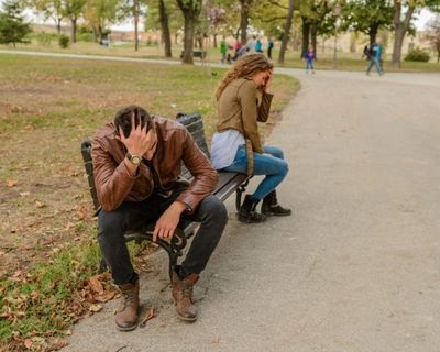 Therapists Say This Is the Most Common Manipulation Tactic During Summer Breakups