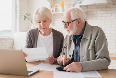 Annuities in Retirement: 5 Things the Salesperson Won’t Tell You