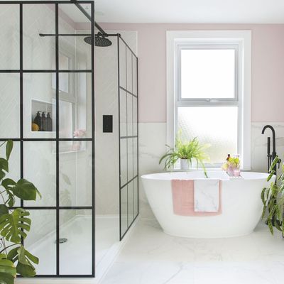 How to remove mould from kitchen and bathroom sealant without using any chemicals – and keep it away for good