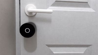 The Yale Linus Smart Lock L2 Lite is a clever, affordable Matter lock with no subscription fee, but a few rough edges