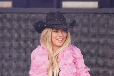 Shania Twain says she is not a feminist – ‘men need just as much protection’