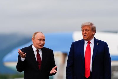 Trump reportedly tells Putin he is prepared to help end war in Ukraine
