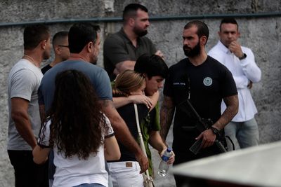 Helicopters collide over Rio de Janeiro, killing 6