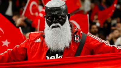 10 Photos of Udi Neco: Striking Besiktas Fan Shock World Cup Spectators With White Beard and Black Face Paint