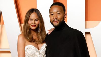 Chrissy Teigen and John Legend’s Spectacular Kitchen Lighting Proves Conventional Recessed Bulbs Are Out – It Doubles as Art