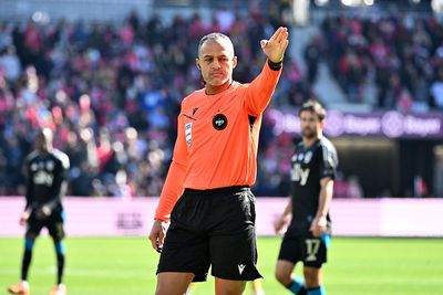 Who is the referee for Netherlands vs Japan?