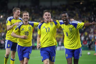 Isak and Gyokeres on scoresheet as Sweden hammer Tunisia at World Cup