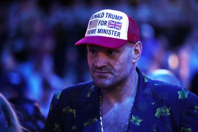 Tyson Fury wears ‘Donald Trump for Prime Minister’ cap at UFC fight