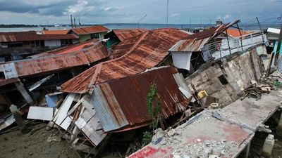6.2-magnitude earthquake jolts southern Philippines a week after deadly quake killed 65
