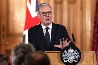 Children’s minister calls for ‘clarity’ over under-16 social media ban