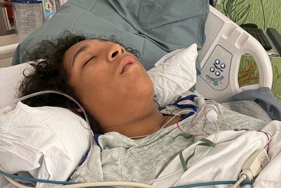 Florida teen fights for his life after contracting flesh-eating bacteria while swimming with siblings