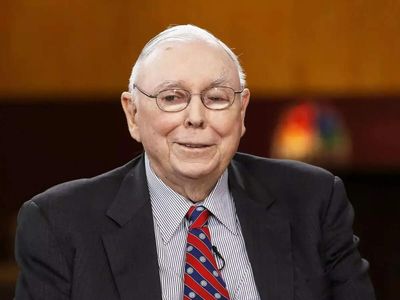 Did you know the key to building wealth is saying 'no'? Here are the 5 things rich people refuse to do, according to Charlie Munger’s wealth rule