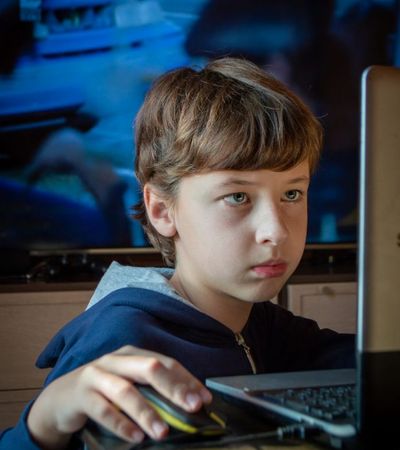 California Families Are Ditching Screen Limits for Coding Camps