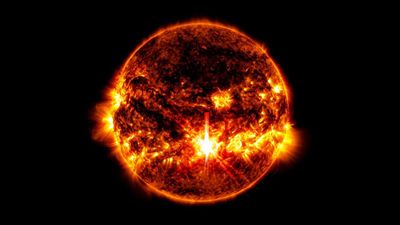 Scientists find strange changes on sun hours before a powerful X9 solar flare: 'I was not expecting what I found'