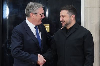 Starmer to step up pressure on Russia at G7 with new sanctions