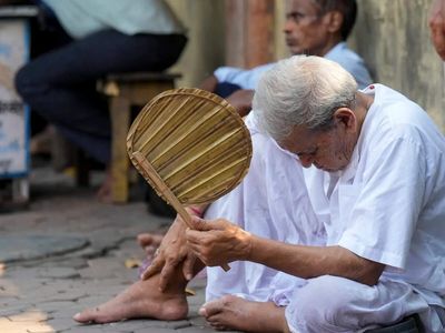 Weak monsoon prolongs south Bengal's summer woes