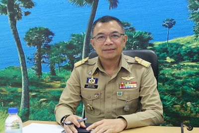 Feuding Phuket governor and deputies transferred off the island