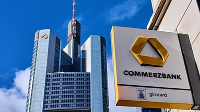 Deadline looms for UniCredit's hostile bid for Commerzbank