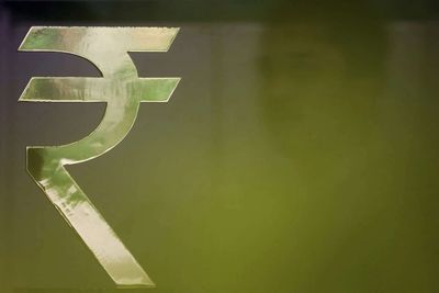 Rupee closes at 94.56 vs USD; US-Iran peace agreement details, Fed guidance awaited