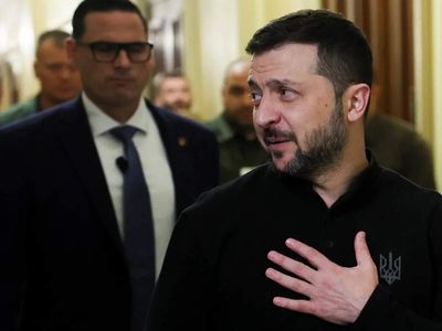 Russia should make peace deal, Trump says after 'very good' Zelenskiy meeting